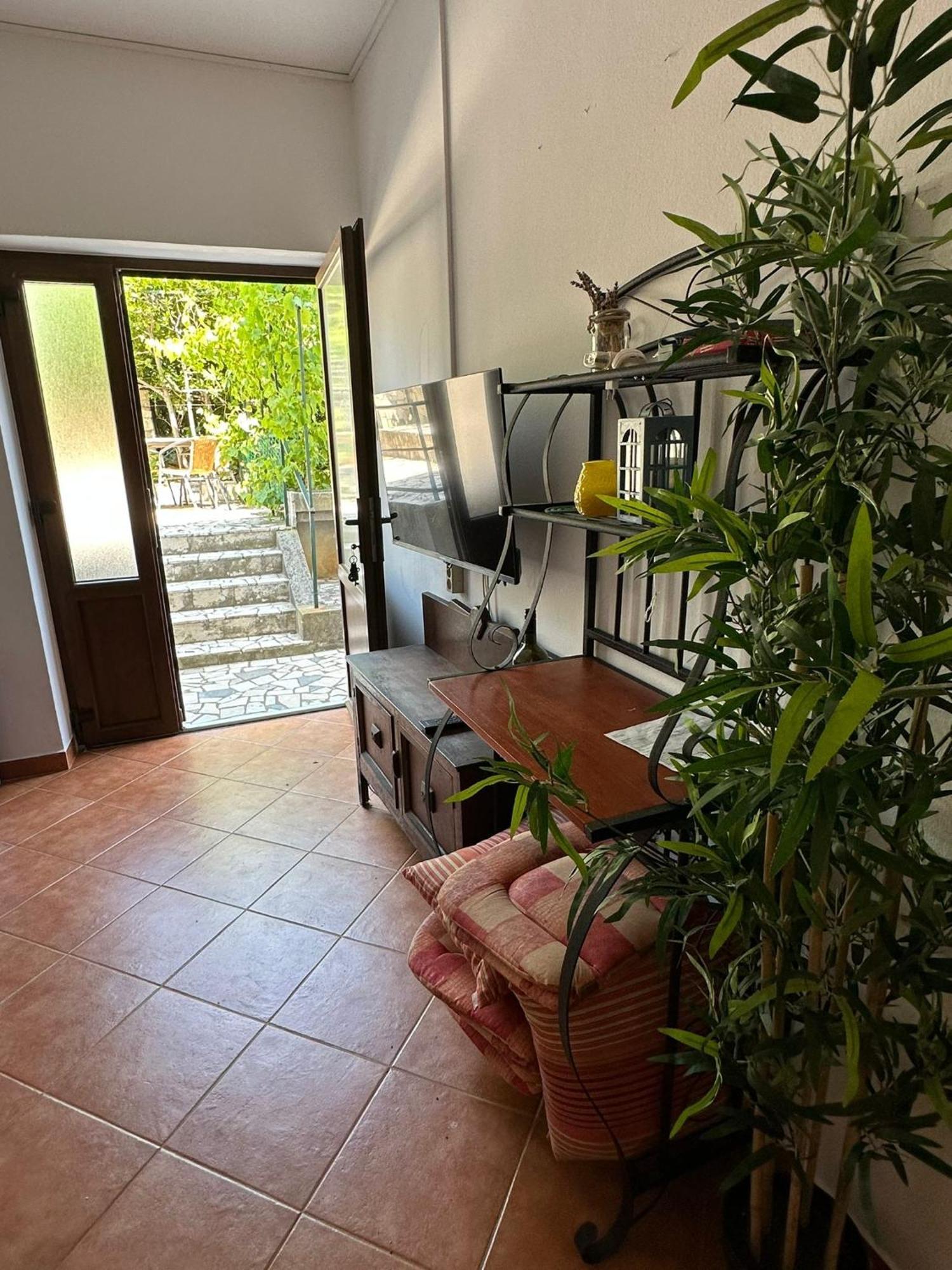Apartments With A Parking Space Mali Lošinj Quarto foto